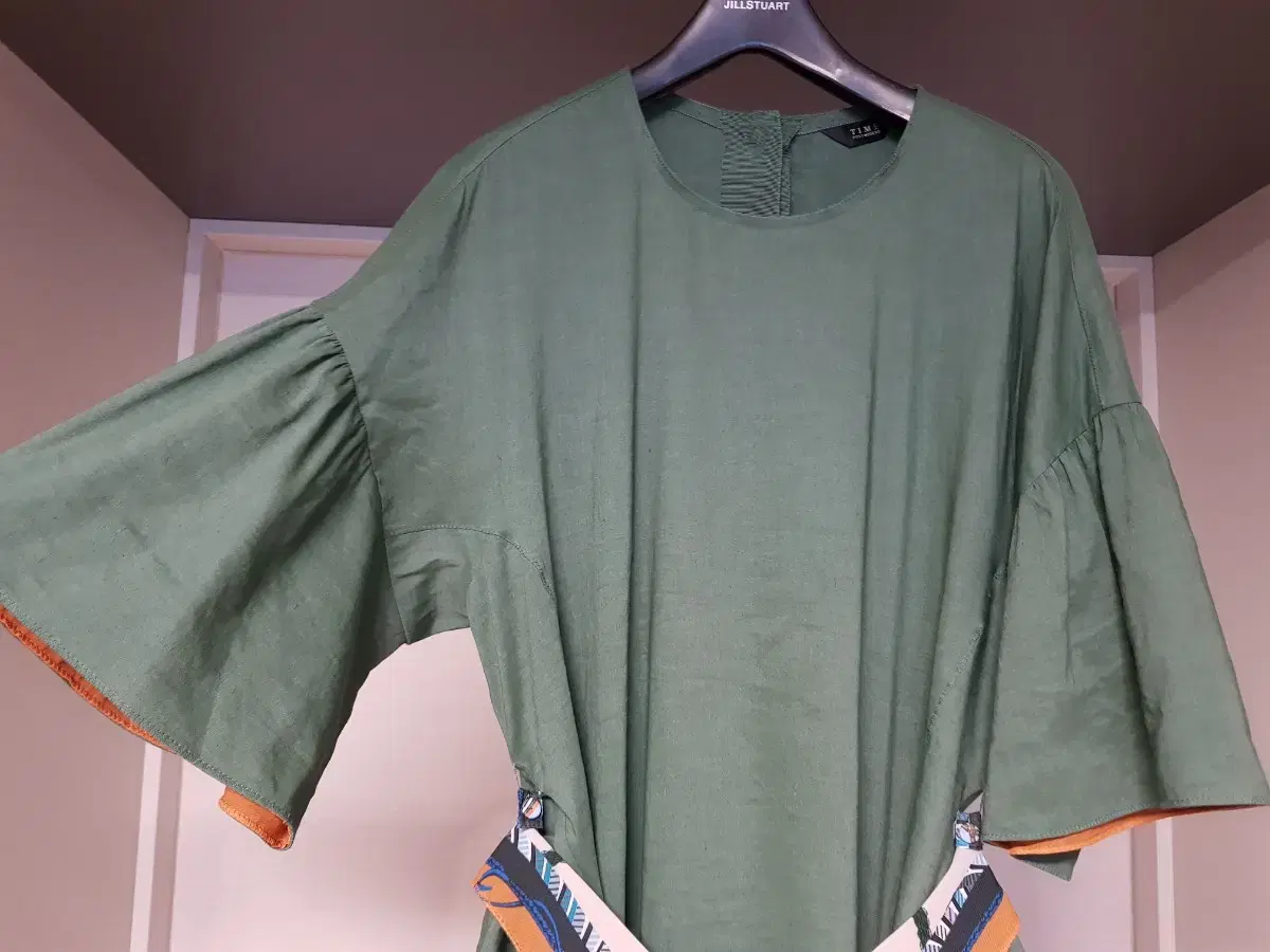 thumbnail-5
